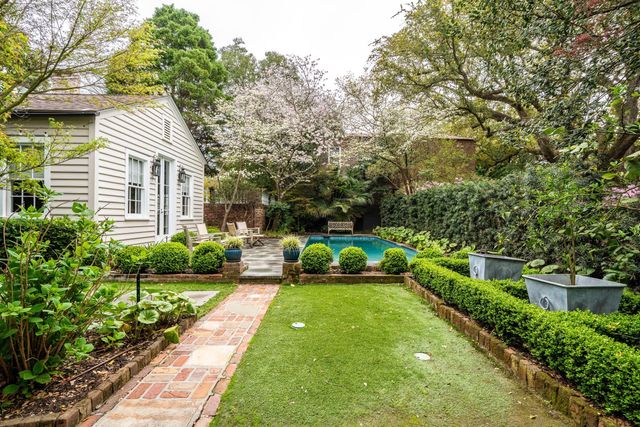 60 Church Street, Charleston, SC 29401