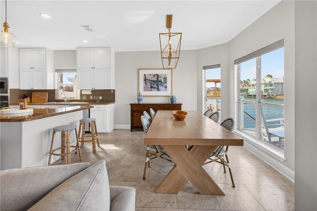 15345 Yardarm Ct, Corpus Christi, TX 78418