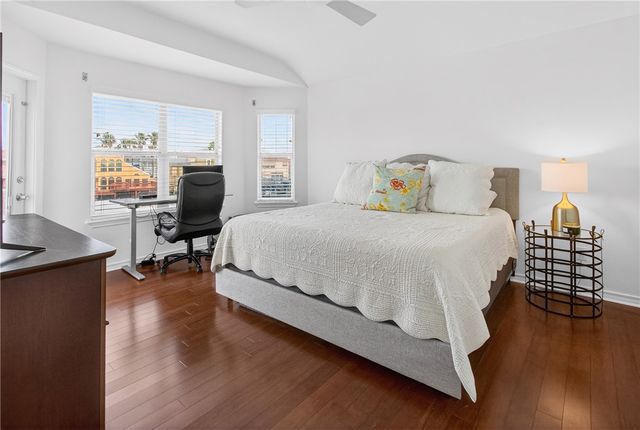 15345 Yardarm Ct, Corpus Christi, TX 78418