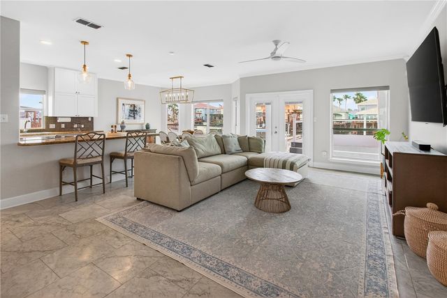 15345 Yardarm Ct, Corpus Christi, TX 78418