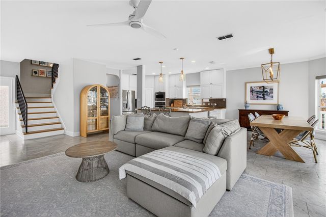 15345 Yardarm Ct, Corpus Christi, TX 78418