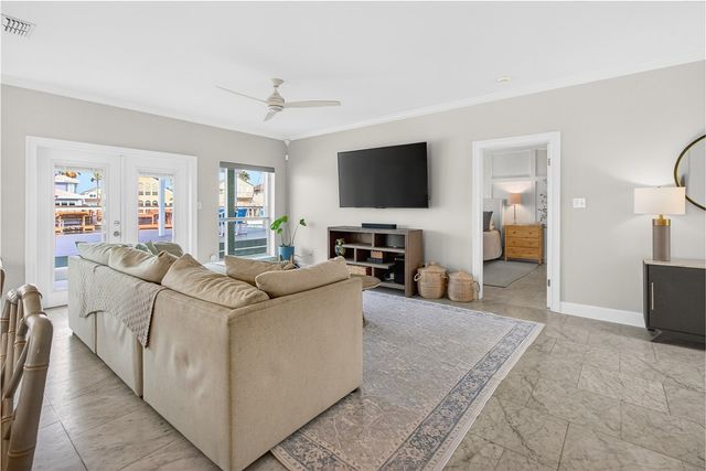 15345 Yardarm Ct, Corpus Christi, TX 78418