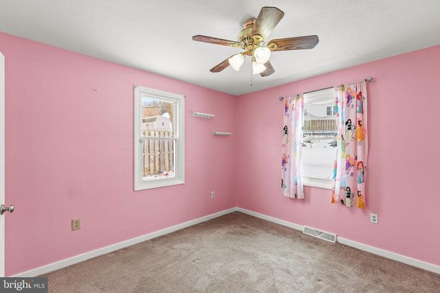 102 ROCKWOOD AVE, York, PA 17406