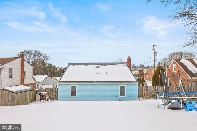 102 ROCKWOOD AVE, York, PA 17406