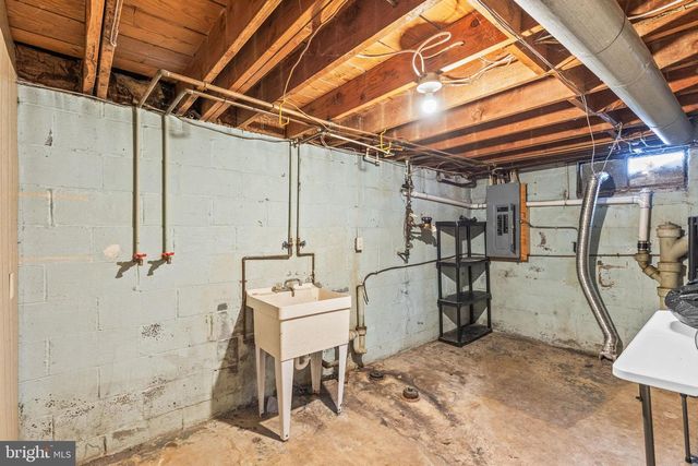 102 ROCKWOOD AVE, York, PA 17406