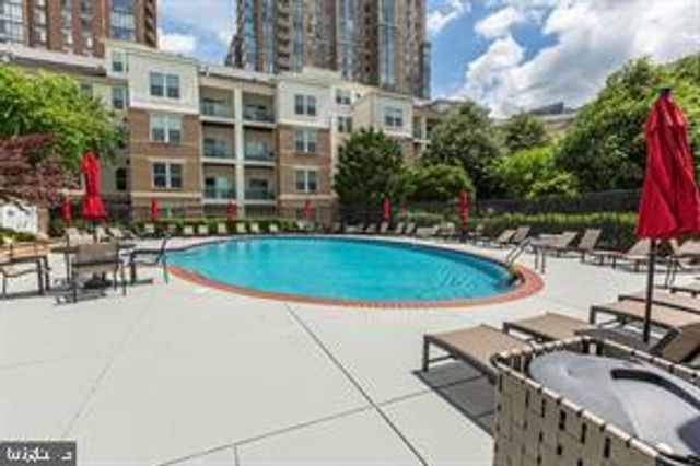 12000 MARKET ST #110, Reston, VA 20190