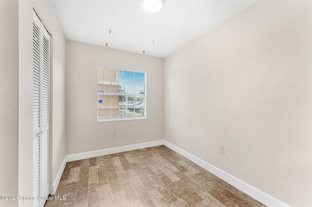 132 Bristol Court, Melbourne, FL 32935