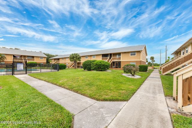 132 Bristol Court, Melbourne, FL 32935