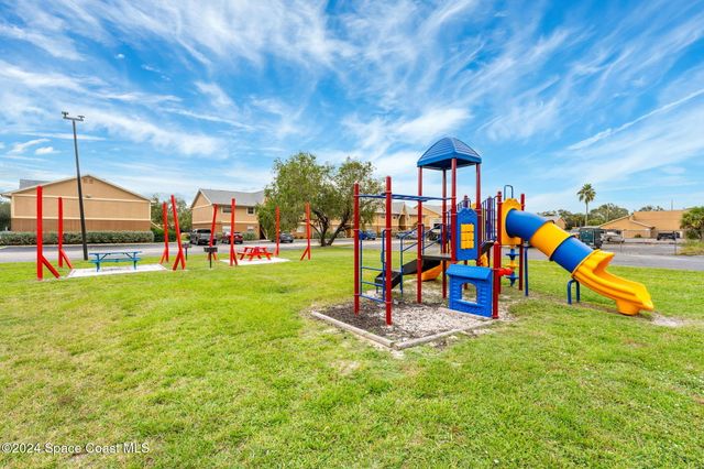 132 Bristol Court, Melbourne, FL 32935