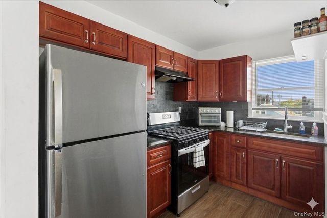 55 Prospect Avenue, East Rockaway, NY 11518