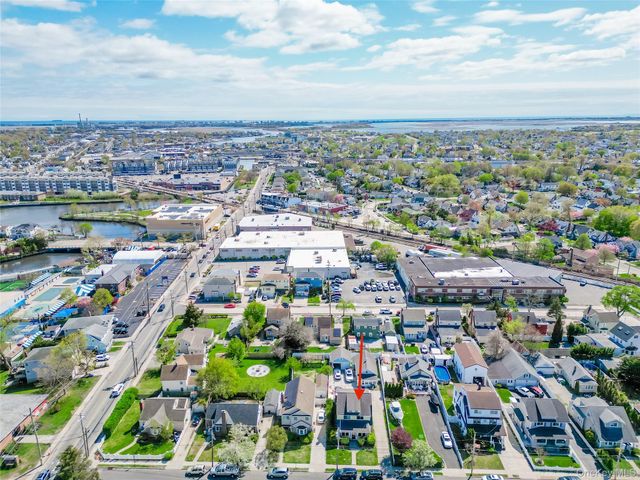 55 Prospect Avenue, East Rockaway, NY 11518