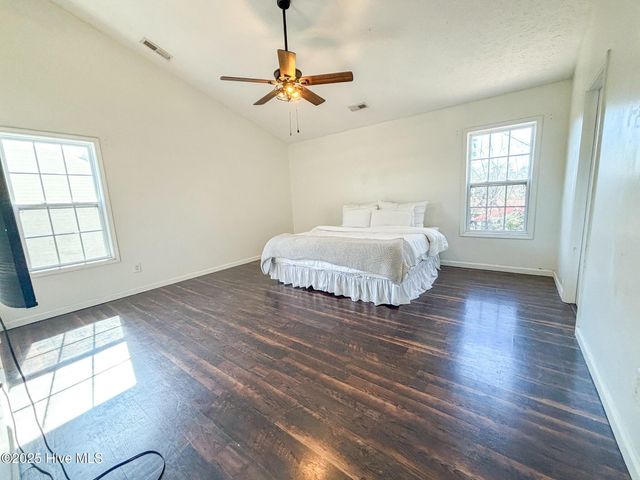 122 Tanbark Drive, Jacksonville, NC 28546