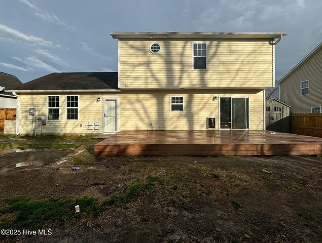 122 Tanbark Drive, Jacksonville, NC 28546