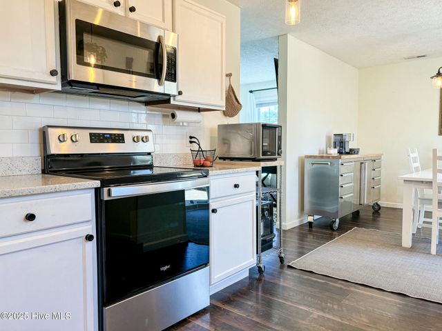 122 Tanbark Drive, Jacksonville, NC 28546