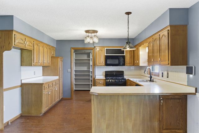 1405 Hereford Drive, Marshfield, MO 65706