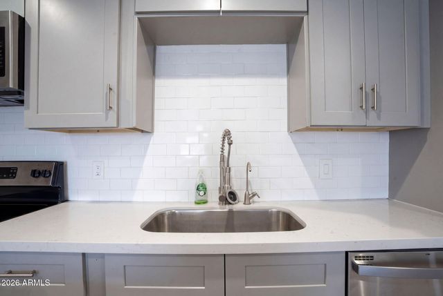 198 W KENT Drive, Chandler, AZ 85225