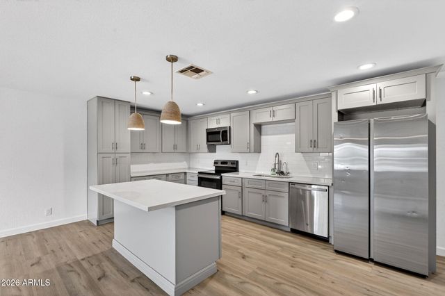 198 W KENT Drive, Chandler, AZ 85225