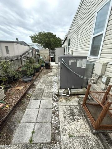 1001 STARKEY ROAD 631, Largo, FL 33771