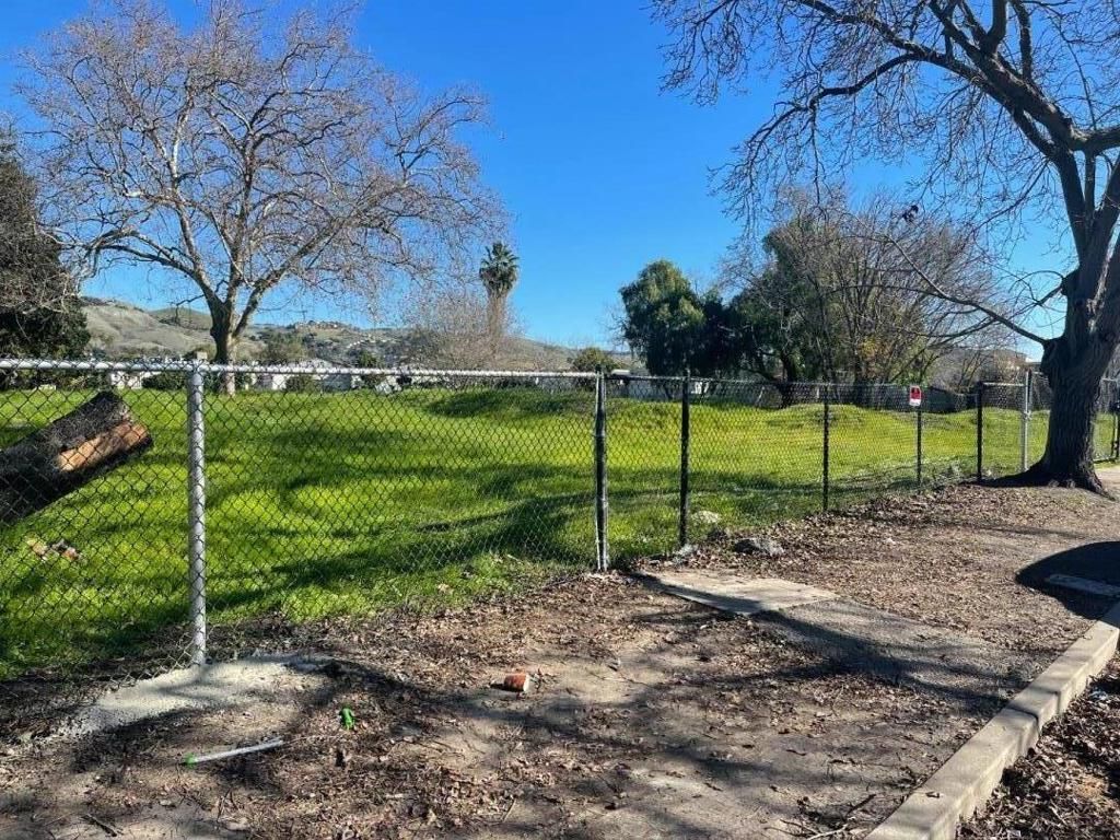 Image 10 of property listing at 28538 Huntwood Avenue, Hayward, CA 94544