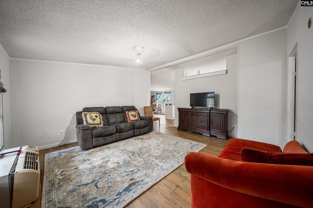 64 Favor Road, Camden, SC 29020