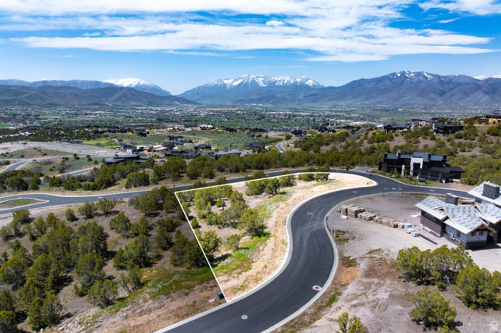 Image 2 of property listing at 1518 N RED CASTLE CIR # 648, Heber City, UT 84032