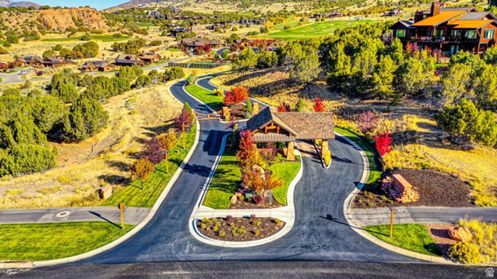 Image 14 of property listing at 1518 N RED CASTLE CIR # 648, Heber City, UT 84032