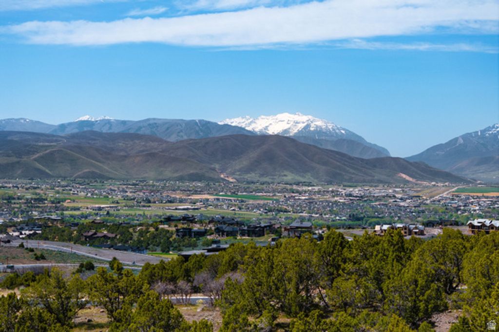 Image 3 of property listing at 1518 N RED CASTLE CIR # 648, Heber City, UT 84032