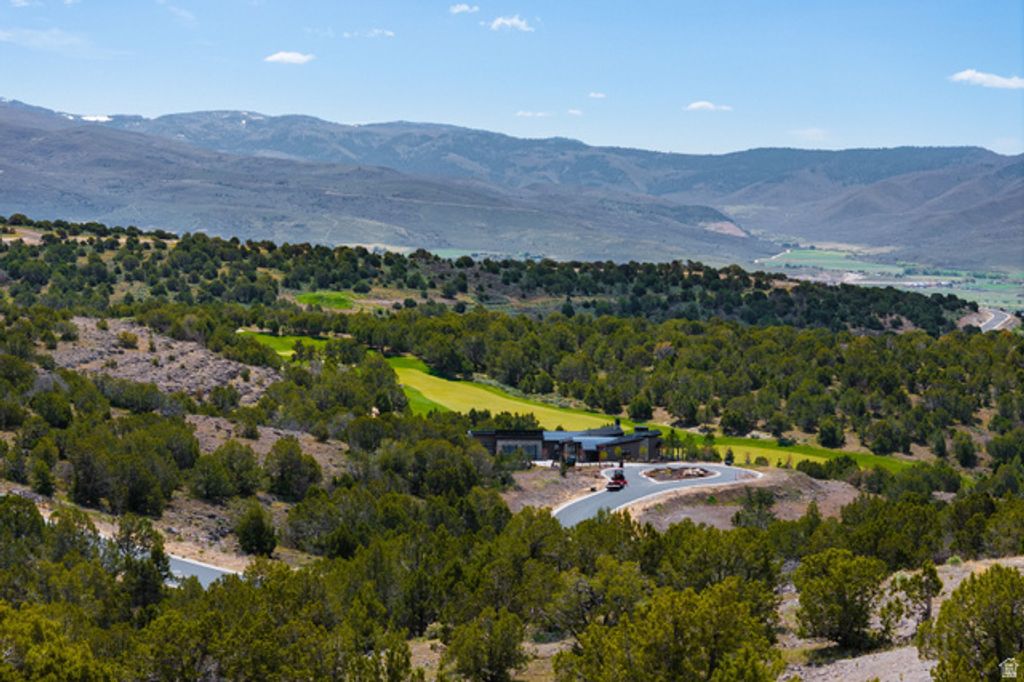 Image 7 of property listing at 1518 N RED CASTLE CIR # 648, Heber City, UT 84032