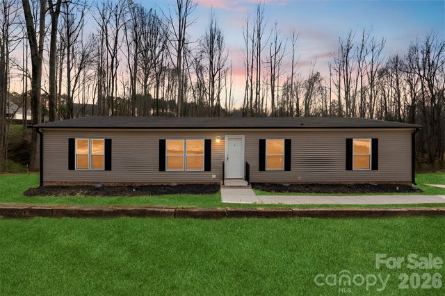 229 Sailwinds Road, Mooresville, NC 28115