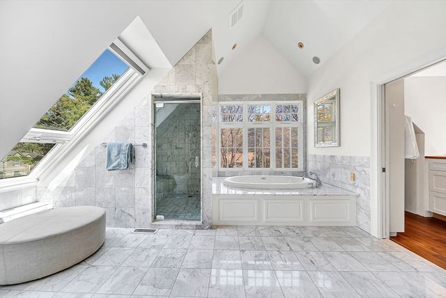 1 Graystone Ln, Weston, MA 02493