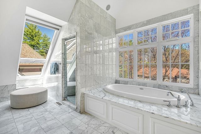 1 Graystone Ln, Weston, MA 02493