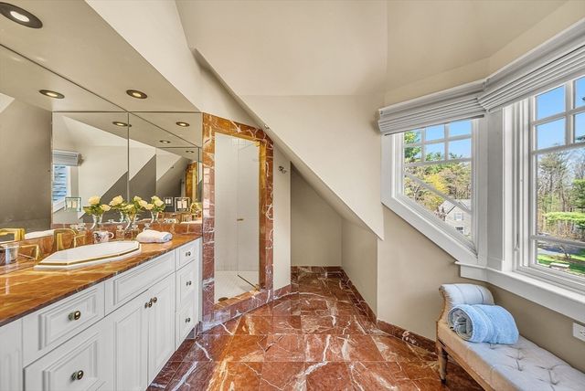1 Graystone Ln, Weston, MA 02493