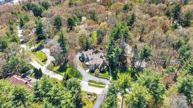 1 Graystone Ln, Weston, MA 02493
