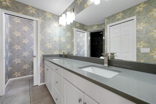 1458 GRAND CAYMAN CIRCLE, Winter Haven, FL 33884