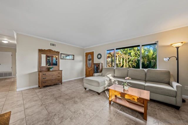 7212 Florey St, San Diego, CA 92122