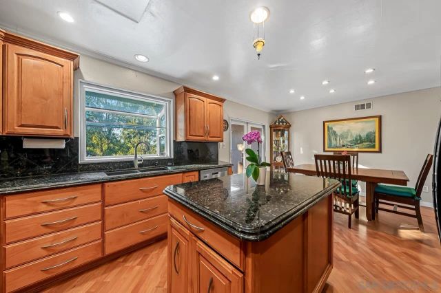 7212 Florey St, San Diego, CA 92122