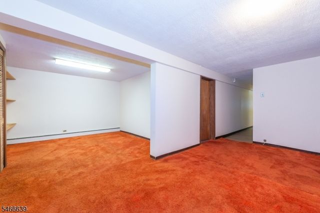 823 Alps Rd, Wayne Twp., NJ 07470