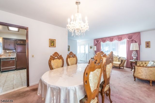 823 Alps Rd, Wayne Twp., NJ 07470
