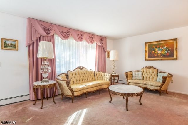 823 Alps Rd, Wayne Twp., NJ 07470