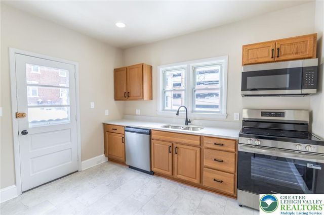 706 Main Street 2, Bethlehem City, PA 18017