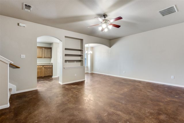 606 E College Street, Princeton, TX 75407