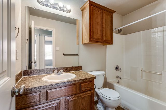 606 E College Street, Princeton, TX 75407