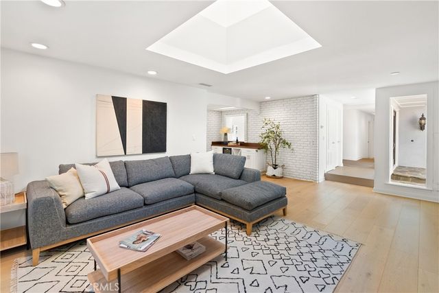4801 Hermano, Tarzana, CA 91356