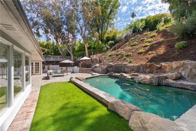 4801 Hermano, Tarzana, CA 91356