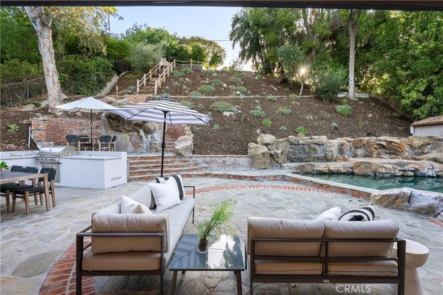 4801 Hermano, Tarzana, CA 91356