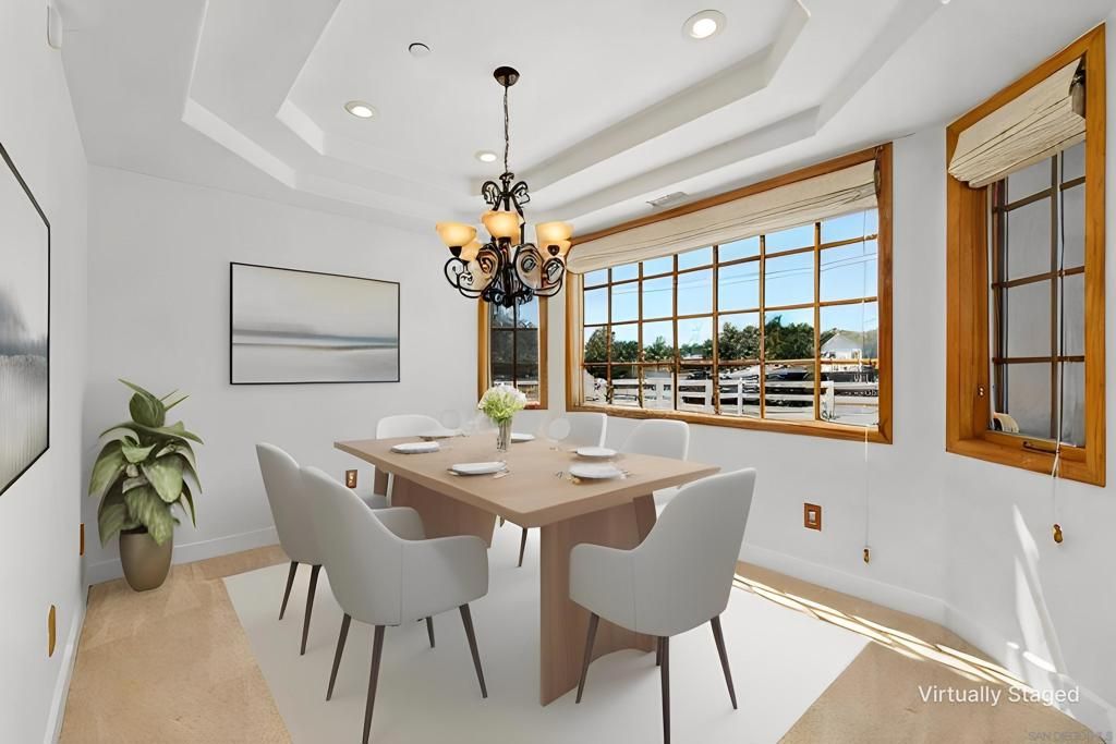 Image 18 of property listing at 1922 SUNCREST BLVD, El Cajon, CA 92021