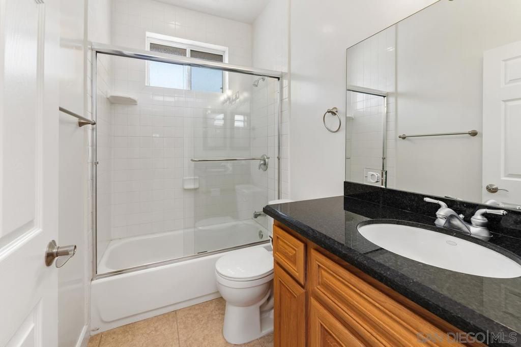 Image 22 of property listing at 1922 SUNCREST BLVD, El Cajon, CA 92021