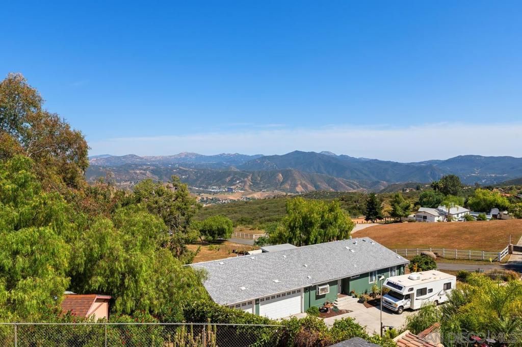 Image 26 of property listing at 1922 SUNCREST BLVD, El Cajon, CA 92021