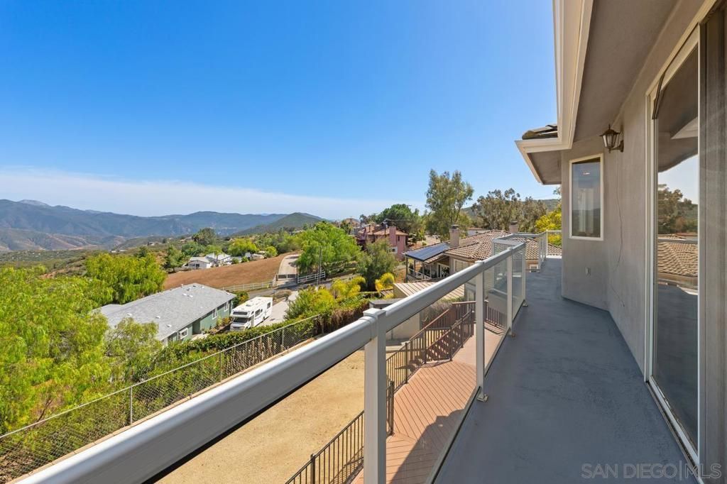 Image 27 of property listing at 1922 SUNCREST BLVD, El Cajon, CA 92021