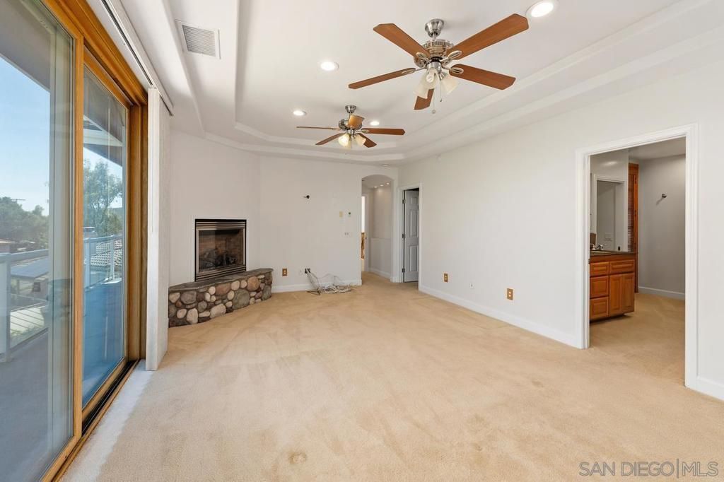 Image 33 of property listing at 1922 SUNCREST BLVD, El Cajon, CA 92021